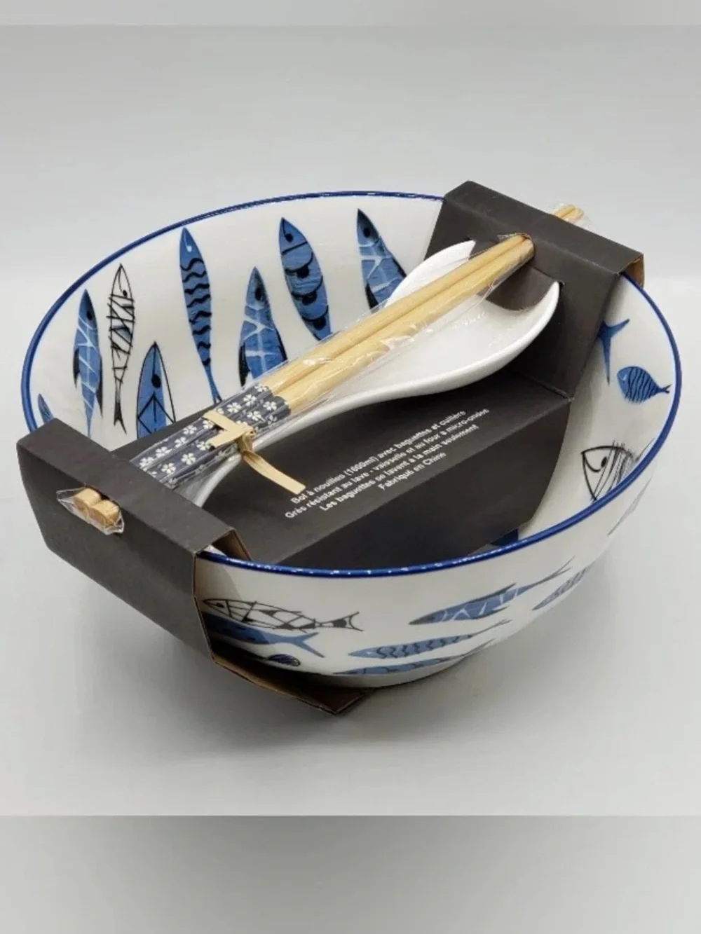 SH Home Blue Greek Fish Ceramic Ramen Noodle Bowl 54oz With‎ Chopsticks & Spoon